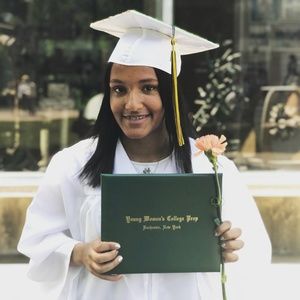 Meet your Posher, Fayth